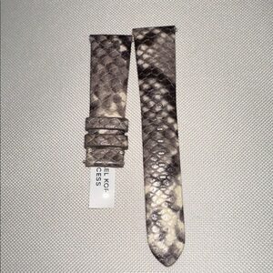 ‼️NEW‼️ Michael Kors strap for Bradshaw smart Watch